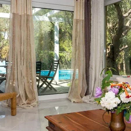 Villa Maria Elena *