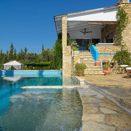 Villa Maria Elena *