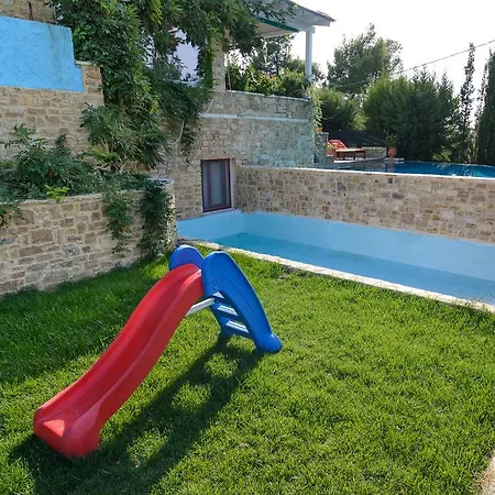 Maria Elena Villas * Neos Marmaras