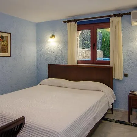 Maria Elena Villas Villa *