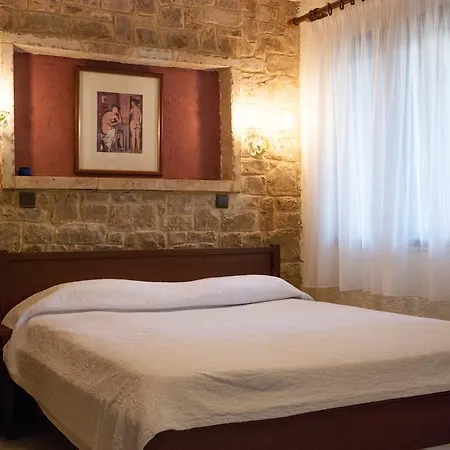 Maria Elena Villas Neos Marmaras